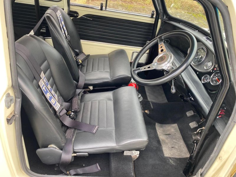 AUSTIN MINI