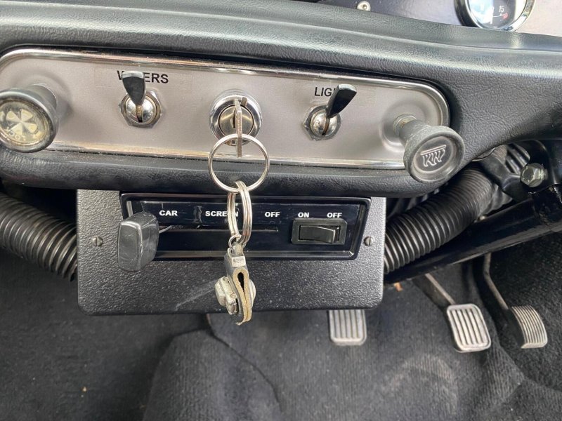 AUSTIN MINI