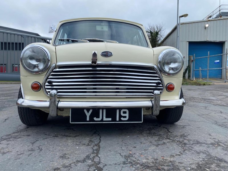 AUSTIN MINI