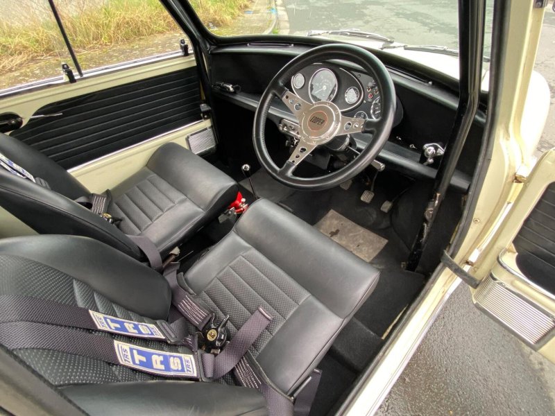 AUSTIN MINI