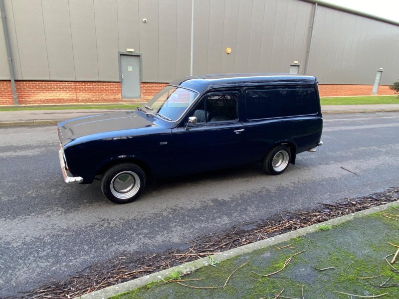 FORD ESCORT
