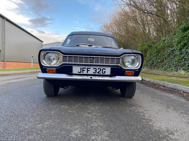 FORD ESCORT