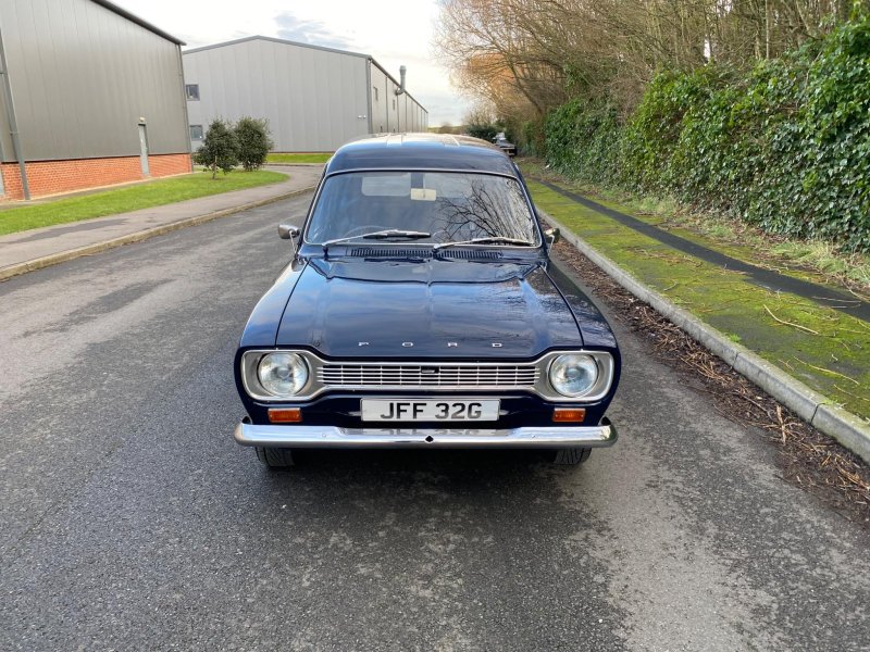 FORD ESCORT