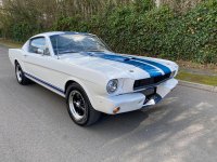FORD MUSTANG