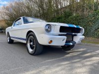 FORD MUSTANG