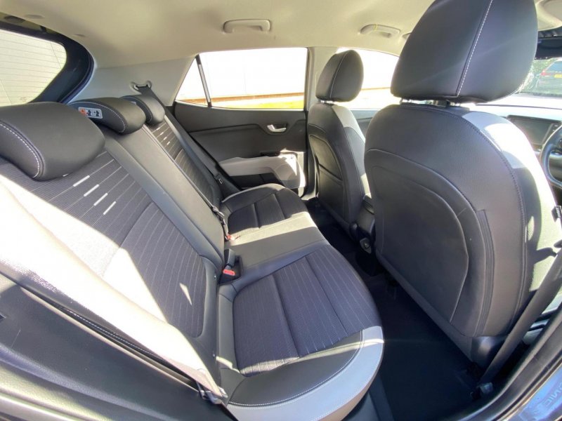 KIA STONIC