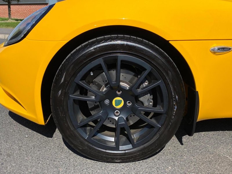 LOTUS ELISE