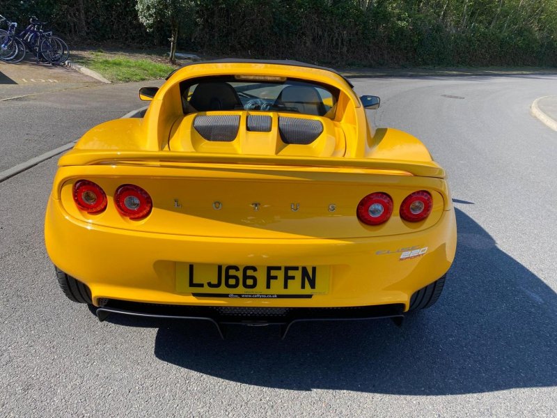 LOTUS ELISE