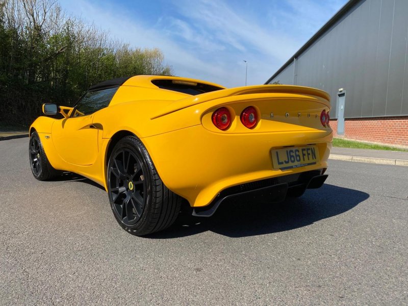 LOTUS ELISE