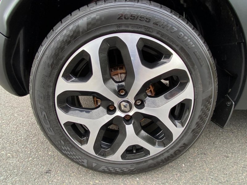 RENAULT CAPTUR