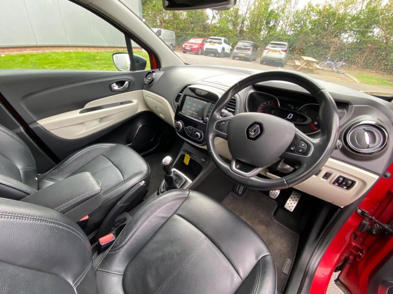 RENAULT CAPTUR