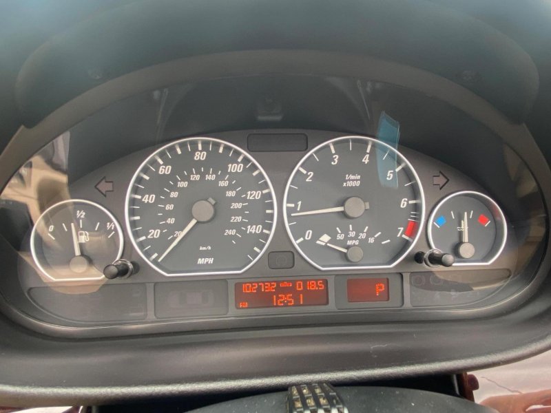 BMW 3 SERIES