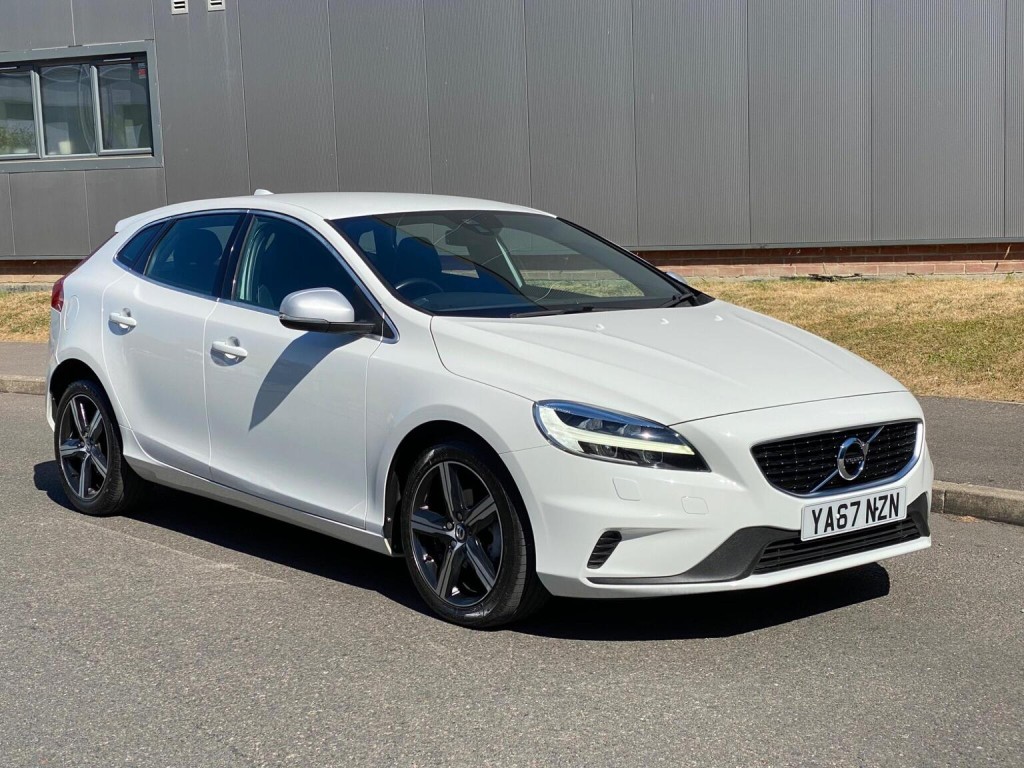 2017 Volvo V40